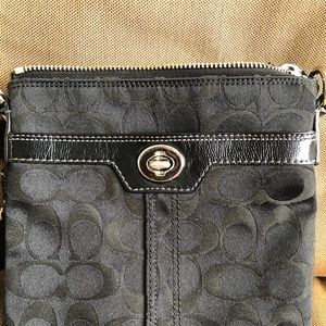 COACH Signature Classic Crossbody bag